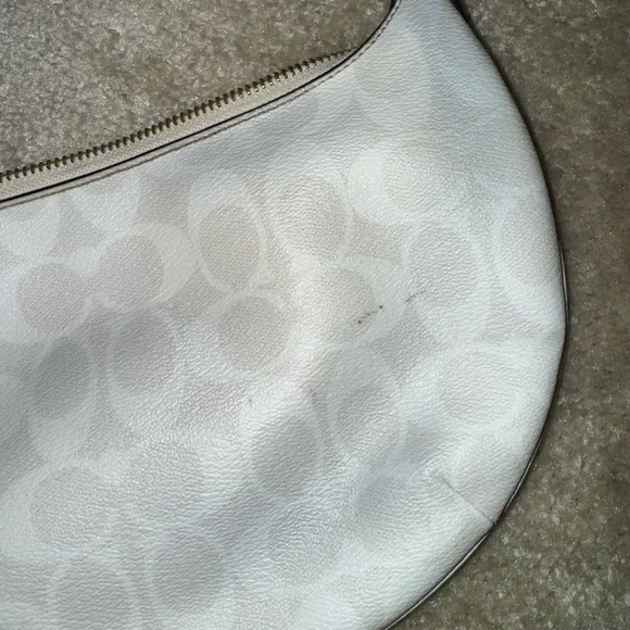 Coach Payton Hobo White Signature Crescent Shoulder Bag with Gold Hardware - Picture 4 of 7